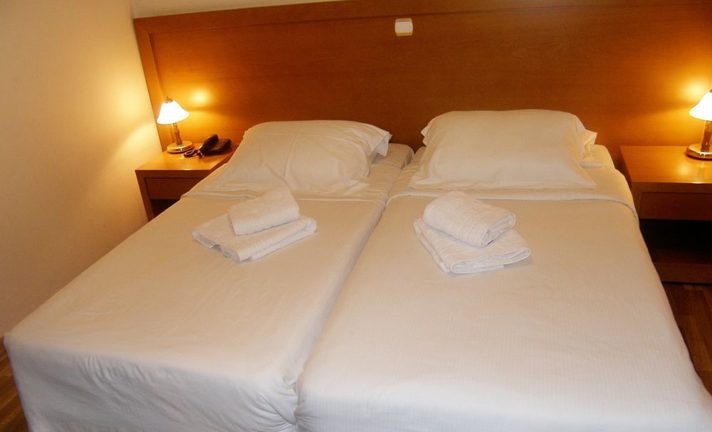 Theoxenia Hotel Athens Exterior photo